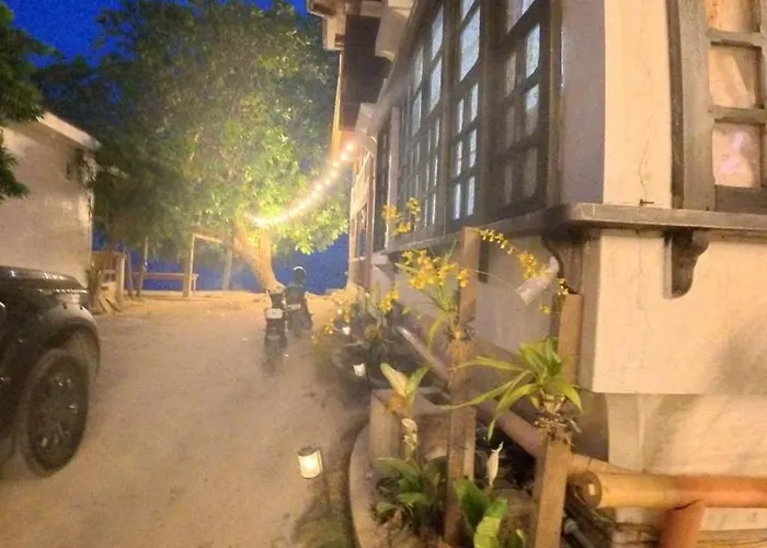 Hostel Feelgood Dive Suba Basbas