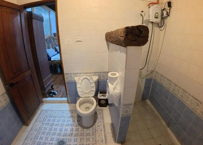 Feelgood Dive Hostel *