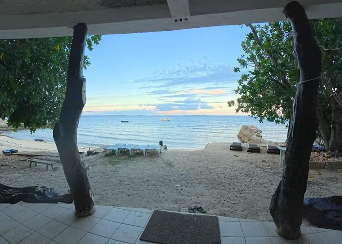 Hostel Feelgood Dive Suba Basbas