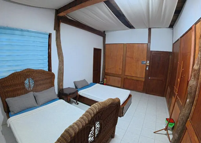 Feelgood Dive Hostel *