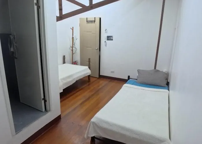 Hostel Feelgood Dive Suba Basbas